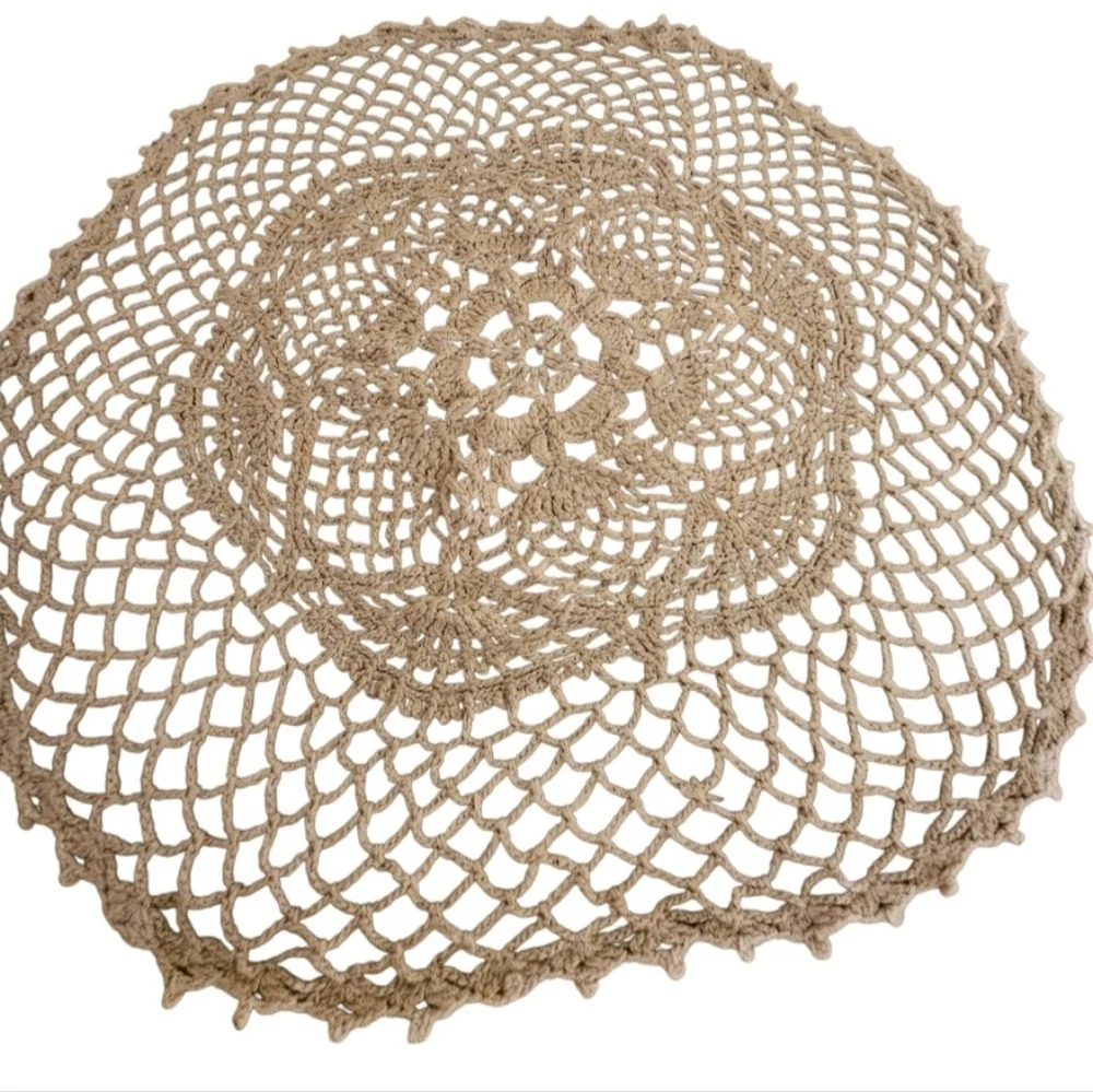 Hand Crafted Crochet Round Lace Doilie Handmade Floral Centerpiece Beige Vtg Mat